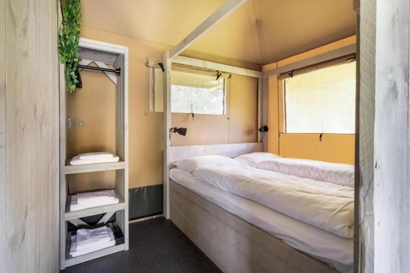 De Glamping Hotel Zeewolde Eksteriør billede