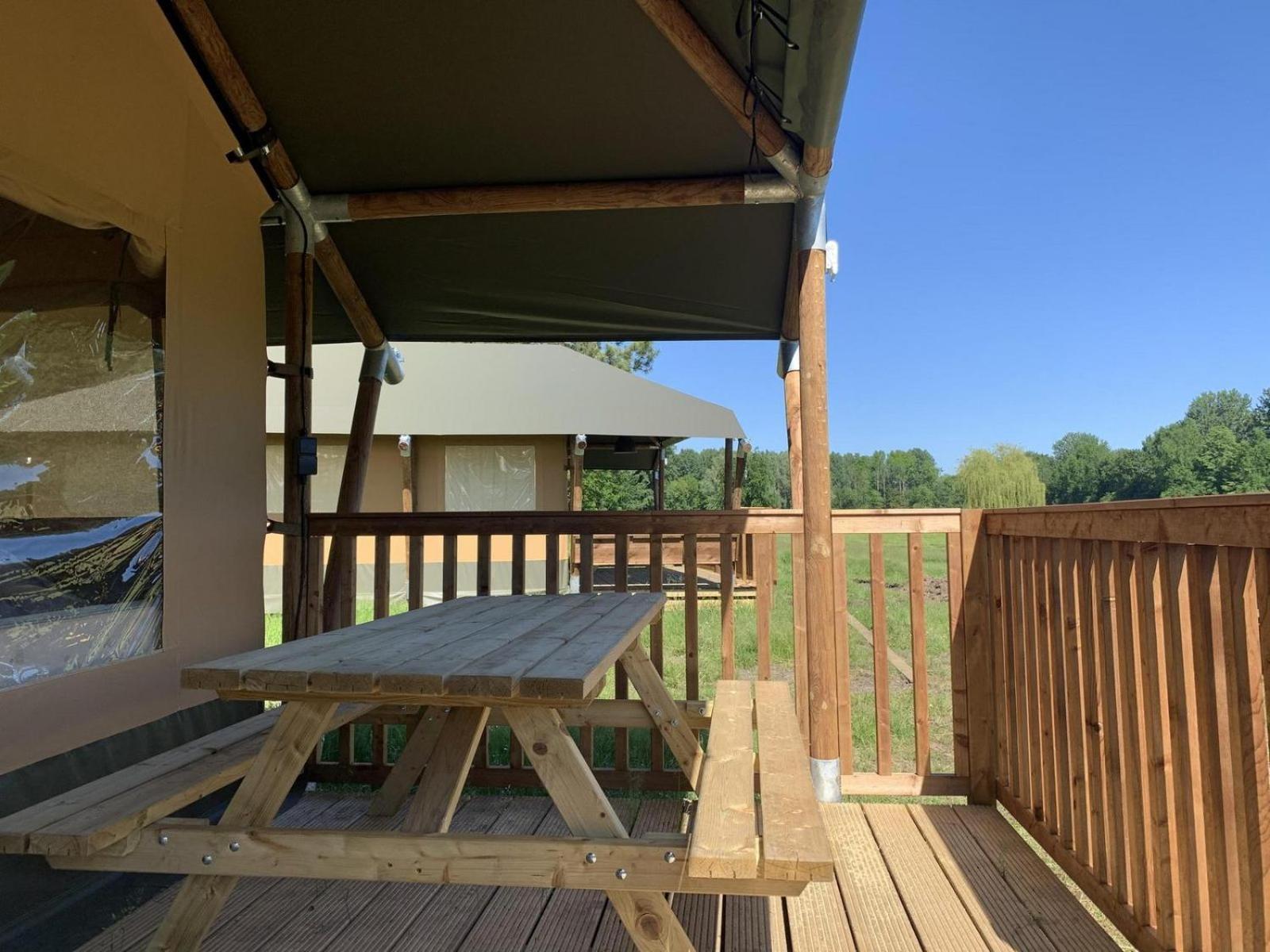 De Glamping Hotel Zeewolde Eksteriør billede
