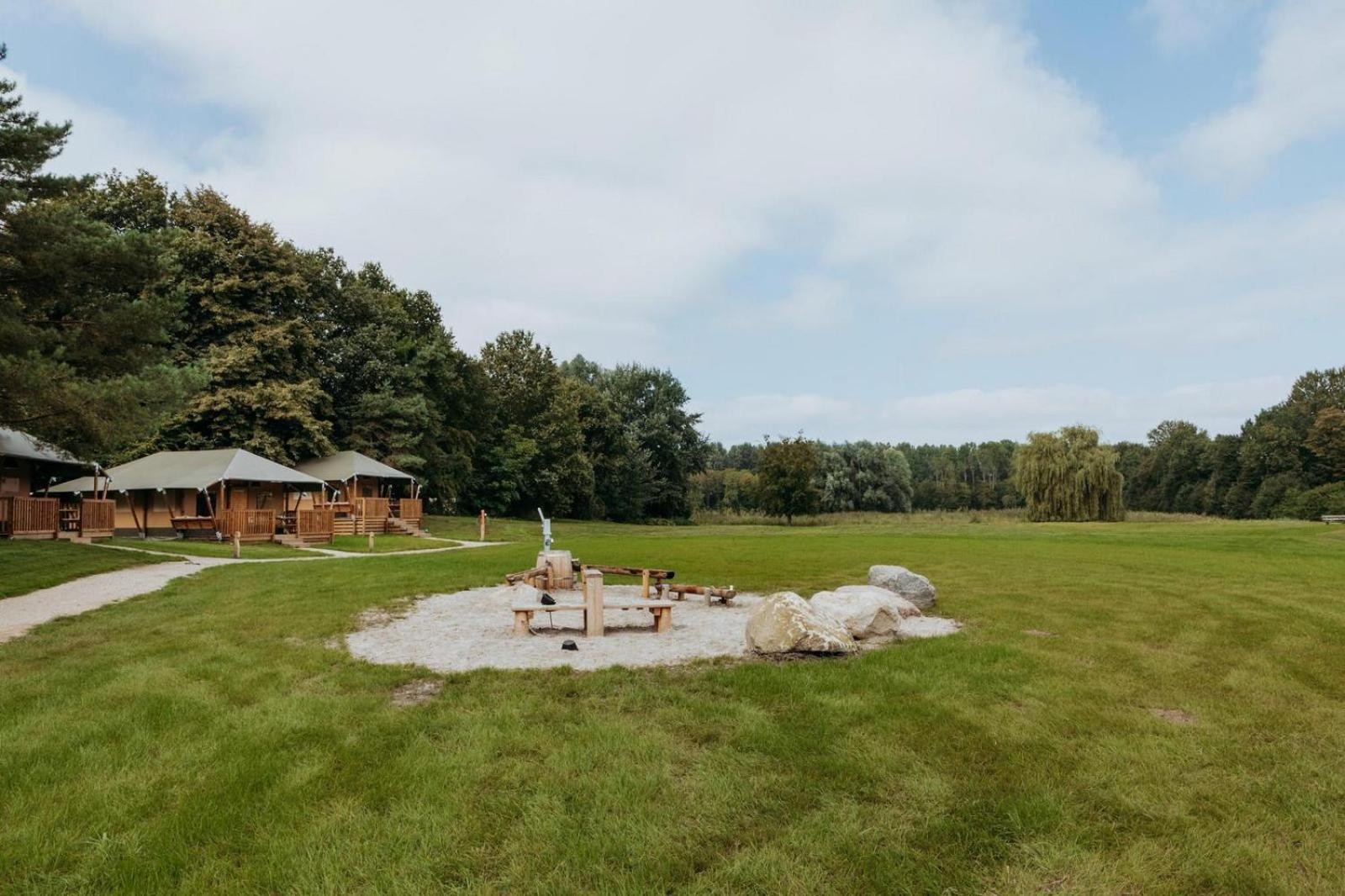 De Glamping Hotel Zeewolde Eksteriør billede
