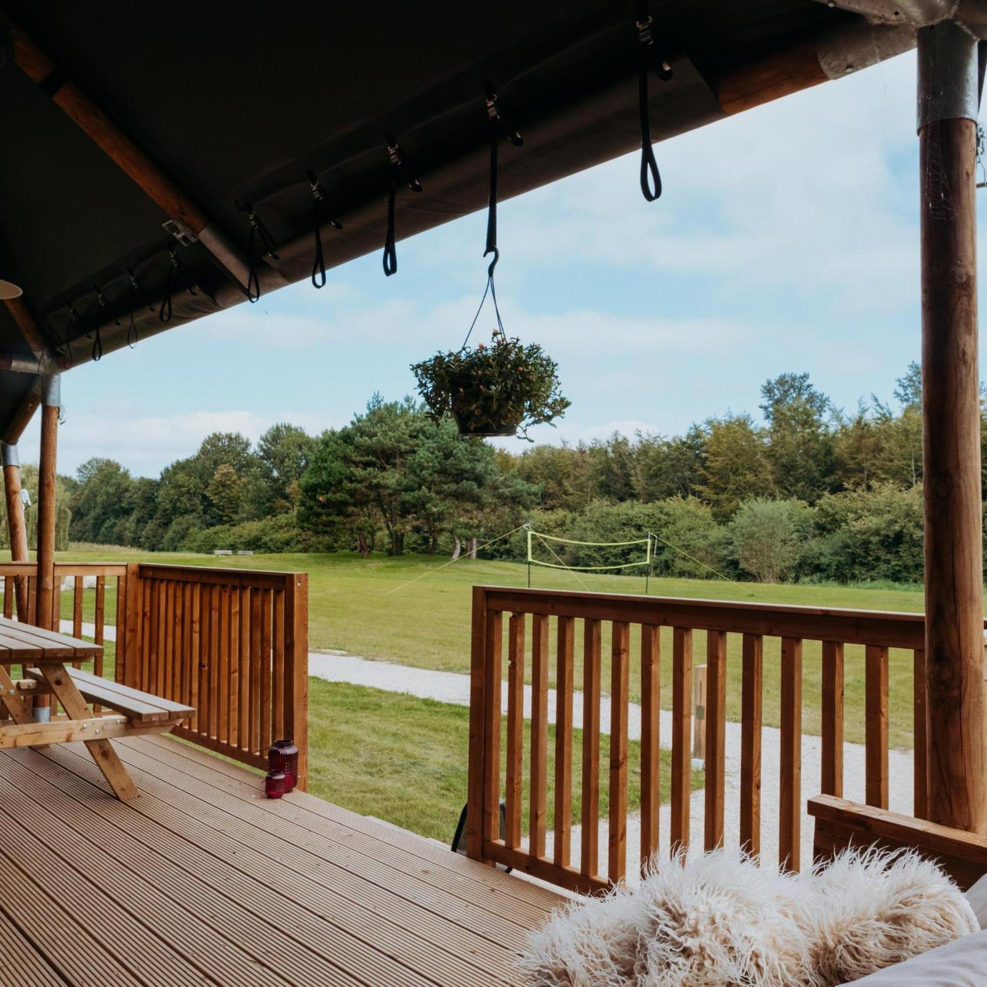 De Glamping Hotel Zeewolde Eksteriør billede
